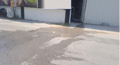 Atık su sokağa akıyor belediye çözüm bulamıyor