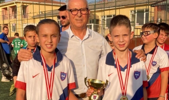 Edirne Birlikspor U-11 Takımı Şampiyon Oldu