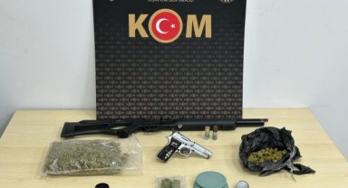 Evinde uyuşturucu ve ruhsatsız silah bulunan şüpheli gözaltına alındı