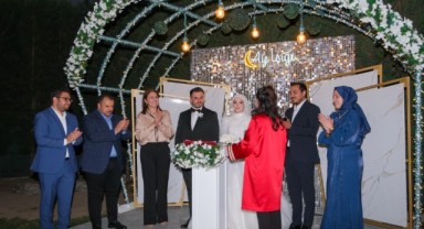 İba “kardeşlerimize ömür boyu sağlık, huzur ve mutluluk diliyorum”