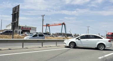 Otomobil ile SUV tipi aracın çarpıştığı kazada 6 kişi yaralandı