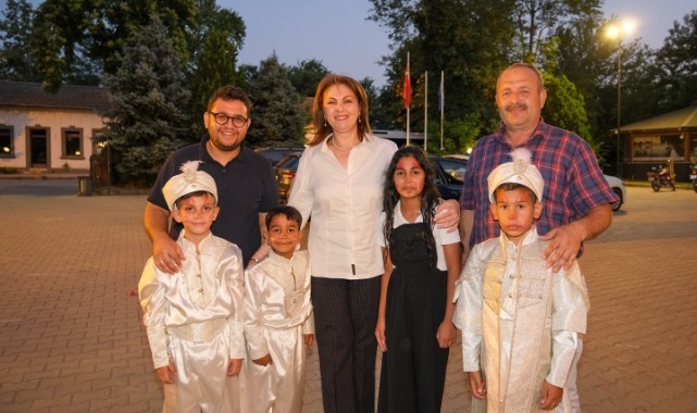 Vakıf geleneğiyle çocukların yüzü güldü