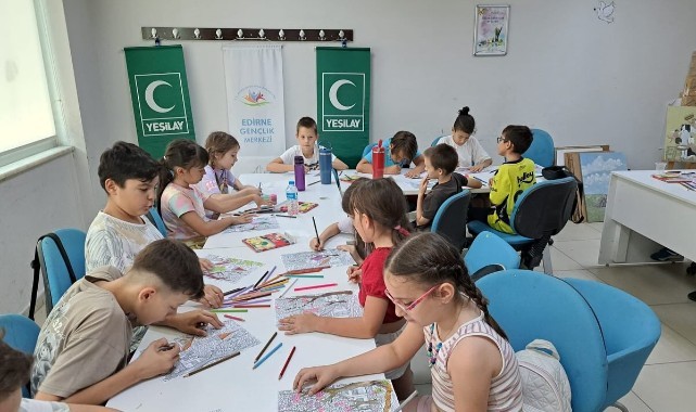 Yeşilay yaz okulu etkinliklerine yoğun katılım