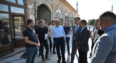 600 yıllık Havlucular Hanı ve Mezit Bey Hamamı'nda restorasyon çalışmaları sürüyor