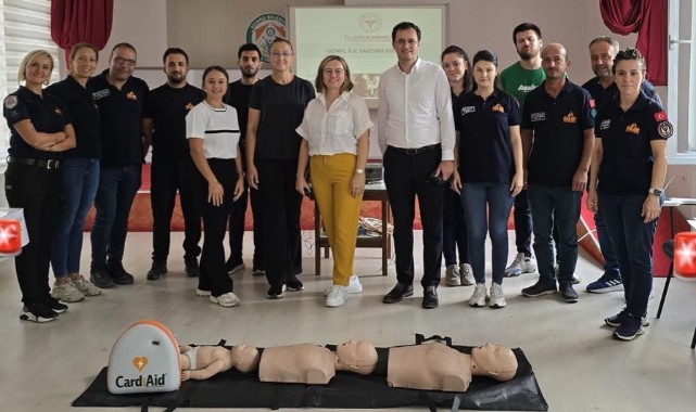 Afet gönüllüleri ilk yardım eğitimini tamamladı