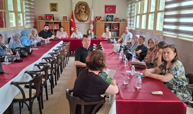 Aile ve Sosyal Hizmetler İl Müdürlüğü eğitimleri sürüyor
