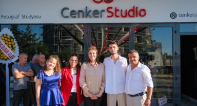 AK Parti, Cenker Studio’nun açılışına katıldı