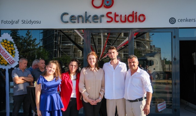 AK Parti, Cenker Studio’nun açılışına katıldı