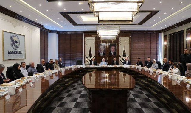 “Bu süreci gazilerimiz, şehit ailelerimizle birlikte inşa edeceğiz”