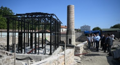 Edirne'de bugüne sadece minaresinin yarısı ulaşan Şeyh Şüceaddin Camisi'nin restorasyonu sürüyor