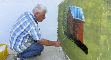 Eski inşaat ustası, 5 kişisel sergi açtı