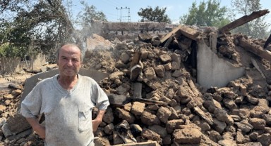 Evi yanan vatandaş babası ve dedesinin fotoğraflarının yanmasına üzülüyor