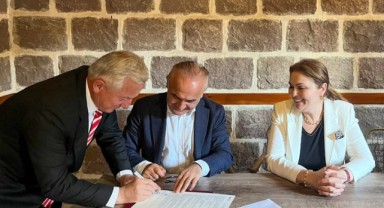 İpsala’ya kapalı halı saha müjdesi