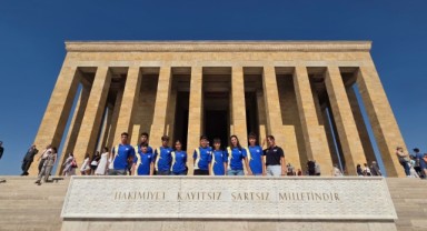 TED'li sporculardan Ata'ya saygı ziyareti