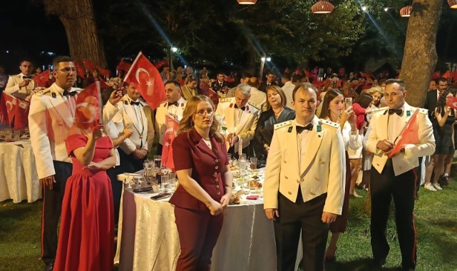 Vali Sezer, “30 Ağustos, milletin ‘artık yeter’ haykırışının karşılığıdır”