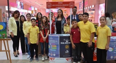 Aile yılı etkinliklerinde çocukların sergisi yoğun ilgi gördü