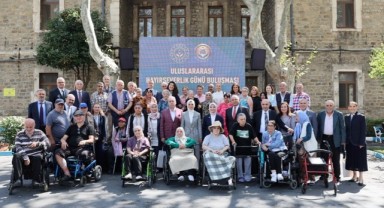 Bakan Göktaş’tan hayırseverlik ve gönüllülük vurgusu