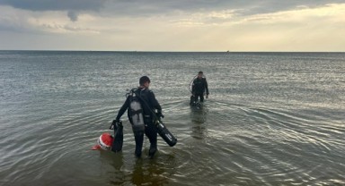 Denizde kaybolan kadını arama çalışmaları sürüyor