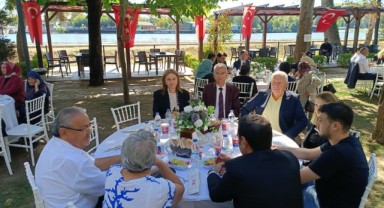 Gaziler onuruna yemek programı düzenlendi