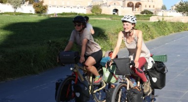 İsviçreli gezginler Selimiye Cami’ne hayran kaldı