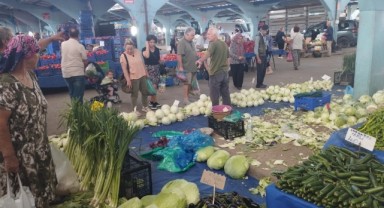 Kış hazırlıkları pazarda yoğunluk oluşturdu
