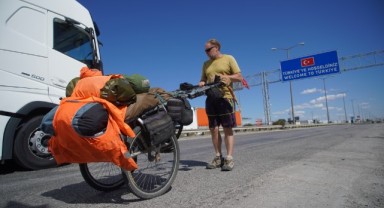 Kıtaları yürüyerek aşan İngiliz gezgin, Türk misafirperverliğine hayran kaldı
