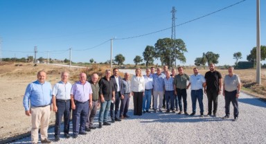 Köy yolları yenileniyor, spor sahaları güçleniyor