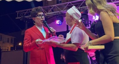 Kurabiyeci Dede’den kadın emeğine tatlı dokunuş