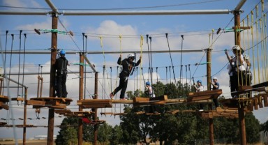 Liselilere analitik düşünme ve denge kazandıracak parkur