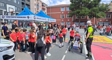 Mobil Trafik Eğitim Tırı öğrencilerle buluştu