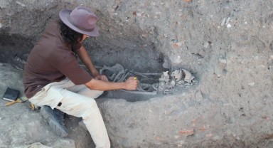 Roma Dönemi'ne ait olduğu değerlendirilen mezar bulundu