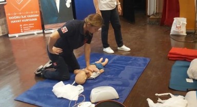 Sınır ötesi kadınlara Edirne’de ilk yardım farkındalığı