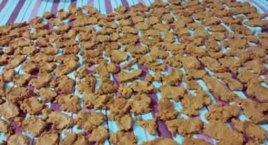 Tarhana Yapımında İmece Geleneği Sürdürülüyor