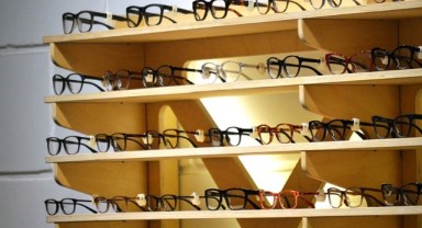 “Yanlış gözlük tercihleri çocuklarda görme sorunlarını tetikleyebilir”