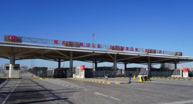 Avrupa'ya açılan sınır kapılarından yaklaşık 10 milyon yolcu geçiş yaptı