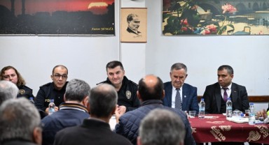 Ayhan, Meydan Mahallesi sakinleriyle bir araya geldi