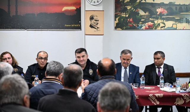 Ayhan, Meydan Mahallesi sakinleriyle bir araya geldi
