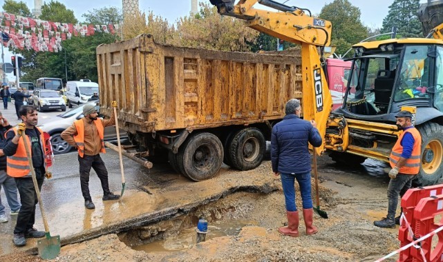 Belediyenin alt yapı çalışması 'alt üst' oldu