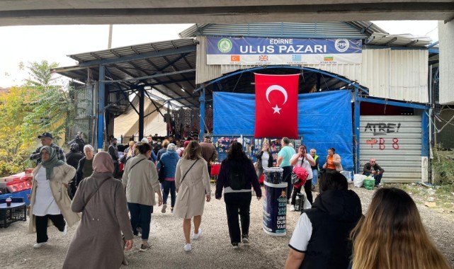 Cuma pazarında hareketlilik