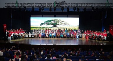 Geleceğin sanatçıları ‘köklü geçmişten güçlü cumhuriyete’ dedi