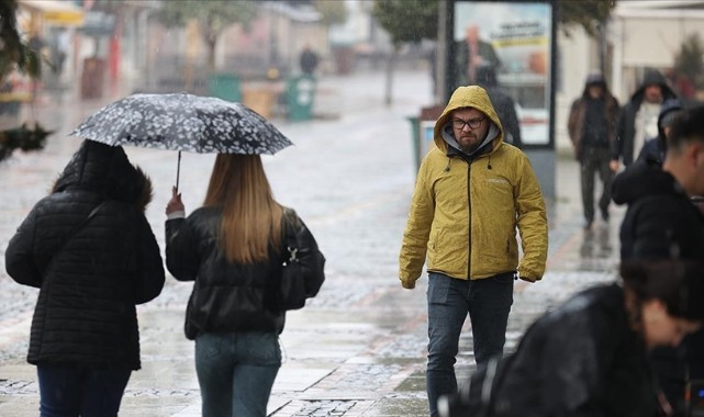 Hafta sonuna kadar aralıklarla sağanak yağış bekleniyor
