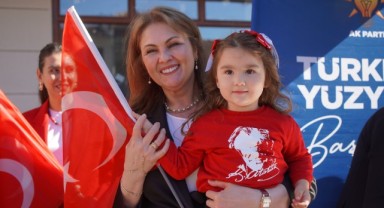 İba, AK Parti Edirne İl Gençlik Kolları'nın standını ziyaret etti