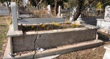 Mezarlıktan çaldığı mermerleri evinde kullandığı öne sürülen şüpheli yakalandı