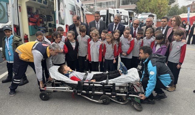 Sağlık elçileri arkadaşlarına örnek oldu