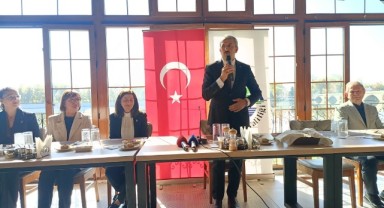 Vali Sezer muhtarlarla buluştu “Bu topraklar kalıcı, görevler geçicidir”