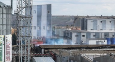 Yağ fabrikasında çıkan yangın söndürüldü