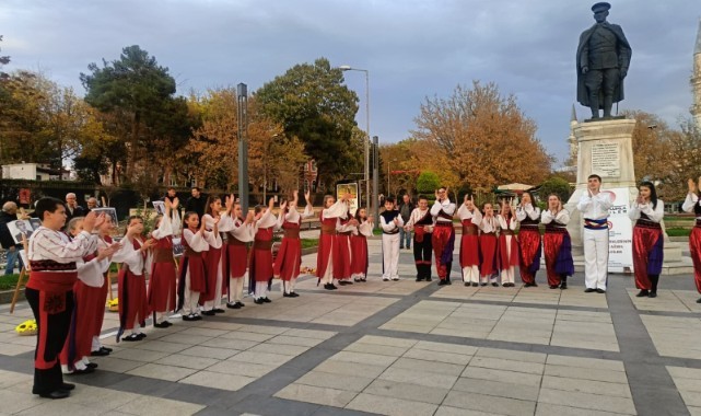 150’ye yakın fotoğrafın yer aldığı sergi yoğun ilgi gördü