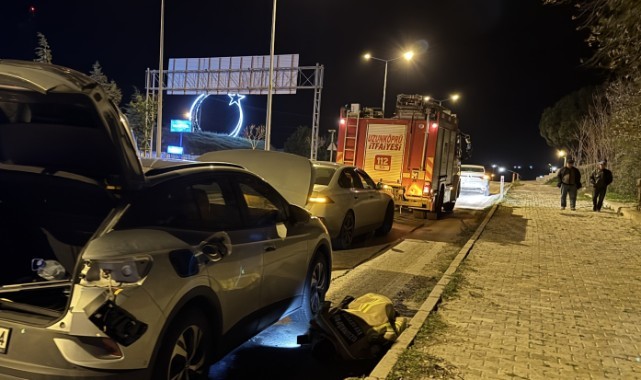 Demir parçasına çarpan elektrikli araçta hasar oluştu