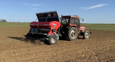 Dijital sistemle gelişimi takip edilecek nohudun deneme ekimi yapıldı