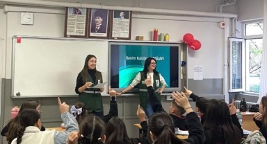 Genç Yeşilay, öğrencilerle bağımlılık farkındalığı oluşturdu